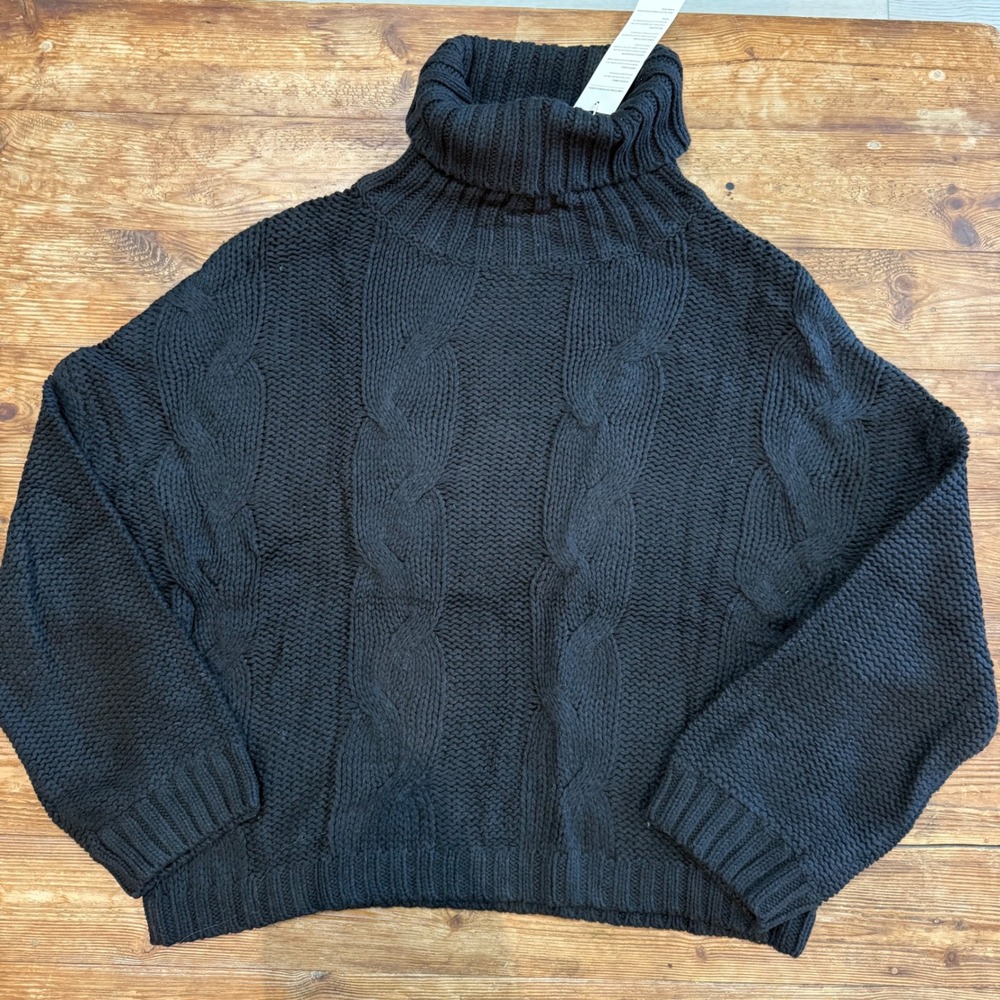 Dokotoo Chunky Cable Knit Turtleneck Sweater Black Oversized Women's Small NWT